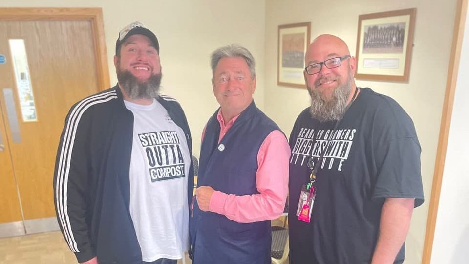 Alan Titchmarsh with the bearded growers