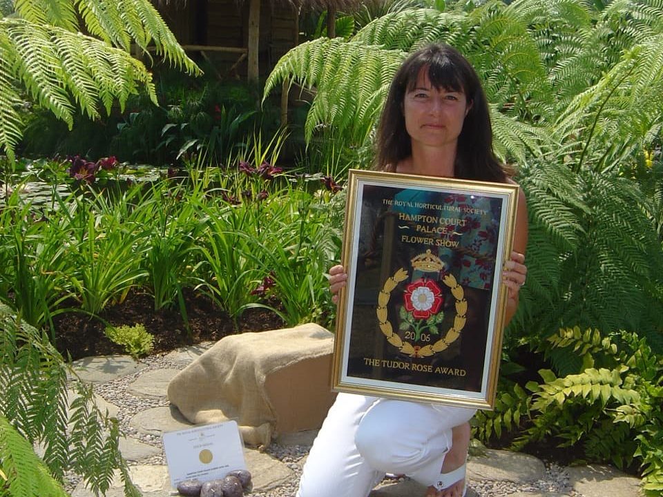 Claudia de Yong pictured with her Tudor Rose aware at RHS Hampton Court flower show in 2006